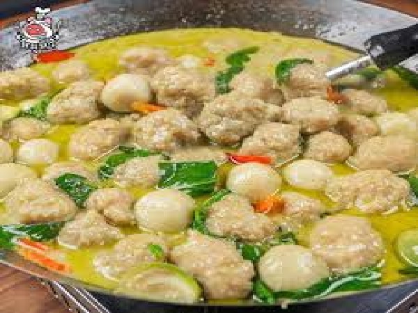 แกงเขียวหวานหมูเด้ง