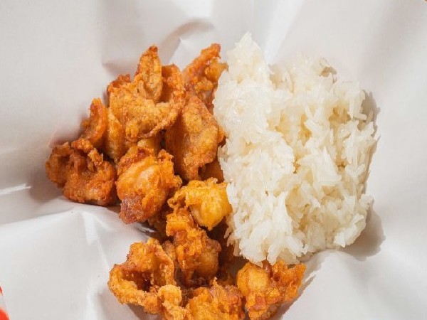 ข้าวเหนียวไก่ทอด